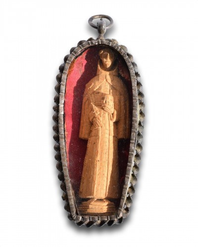 Antique Jewellery  - Silver pendant with Saint Anthony. Spanish Colonial, 17th - 18th century.