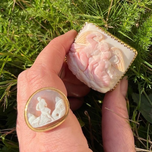 Bague camée en agate d'Orphée charmant les animaux - Italie XVIe siècle - 