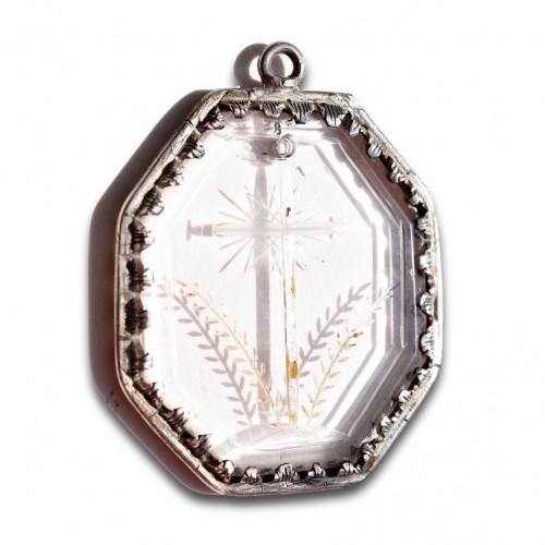 Antiquités - Pendentif en cristal de roche monté sur argent  - Italie fin XVIIe siècle