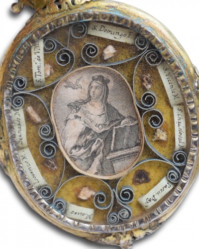 XVIIe siècle - Pendentif reliquaire en argent vermeil, Espagne début du XVIIe siècle