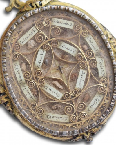  - Pendentif reliquaire en argent vermeil, Espagne début du XVIIe siècle