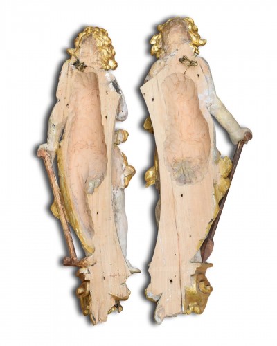 Paire de putti en bois de tilleul, Entourage de Martin Zürn - Allemagne du Sud XVIIe - Sculpture Style 
