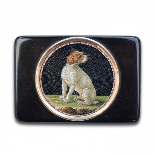 Snuff box with Micromosaic of a hound attributed to Giacomo Raffaelli - Objects of Vertu Style 