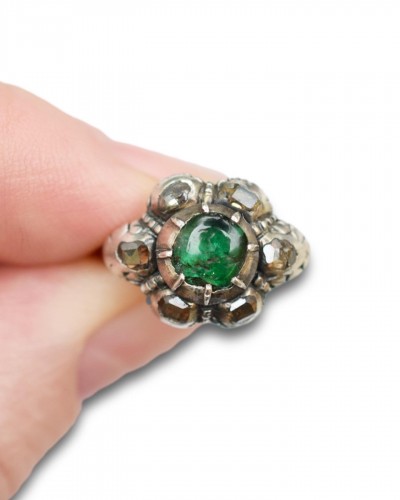 17th century - Baroque diamond and emerald ring - Spain late 17th century. 