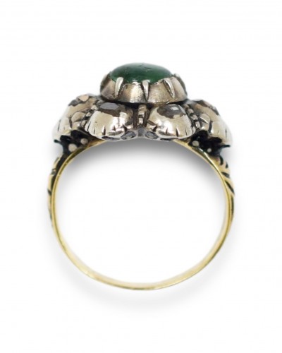 Antiquités - Baroque diamond and emerald ring - Spain late 17th century. 