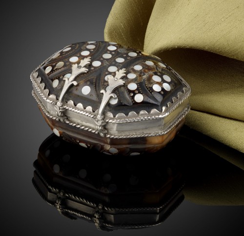 French Renaissance Tortoiseshell Snuffbox c.1600 – 1620 - Objects of Vertu Style 