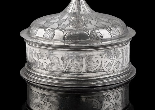 A Spanish silver Pyx c.1600 - 