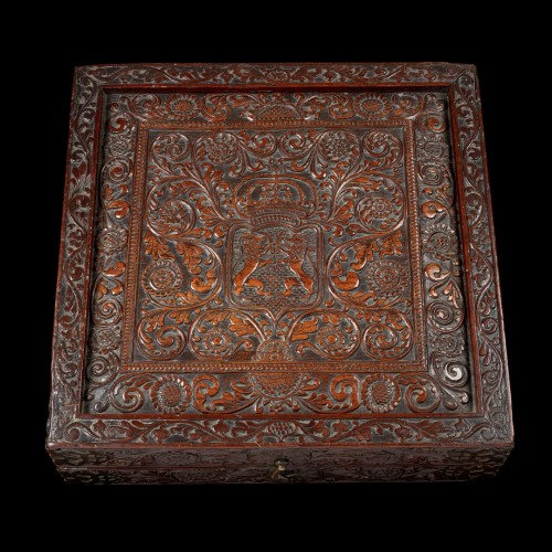 A Rare Sri-Lankan/Portuguese Rosewood Games bo, Late 16th/early 17th C - 