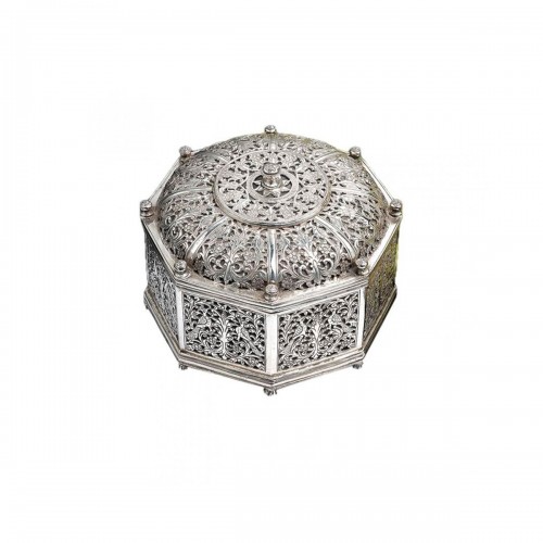 Indo-Portuguese Silver Octagonal Box (17th century Portugal)