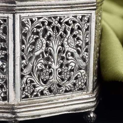 17th century - Indo-Portuguese Silver Octagonal Box (17th century Portugal)