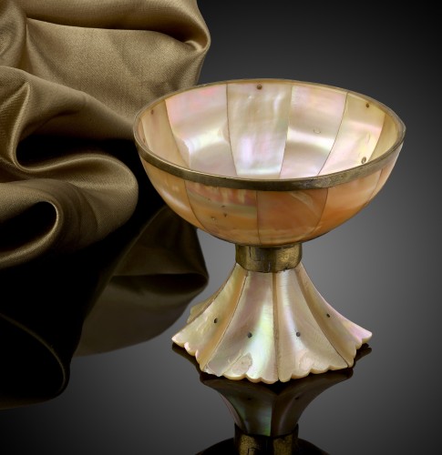 17th century - A Small Gujarat Mother of Pearl Cup, with Gilt Copper and Silver Gilt Mount