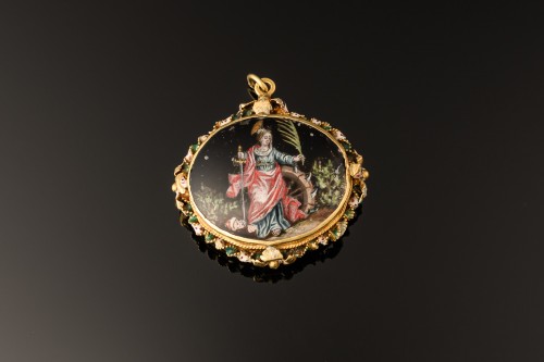 Pendentif de dévotion en cristal de roche monté sur or et orné d'émaux, 17e siècle - Bijouterie, Joaillerie Style 
