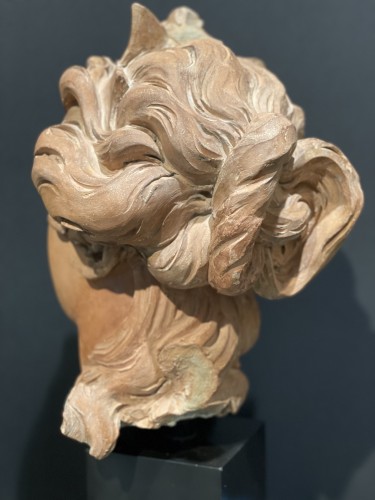 Terracotta female head representing &quot;Diana&quot; - 