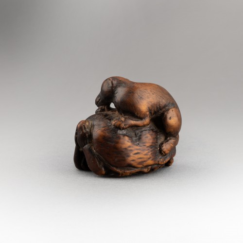 Netsuke – tanuki and hunter. Japan Edo 18th century - 