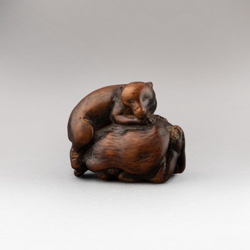  - Netsuke – tanuki and hunter. Japan Edo 18th century