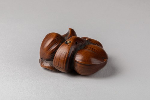  - Netsuke, Groupe de châtaignes accolées en buis - Japon Edo