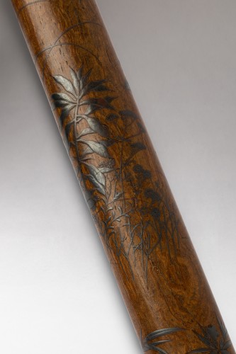 Kiseruzutsu, important étui à pipe en bois et laque d’argent, Japon Edo - Reflets des Arts