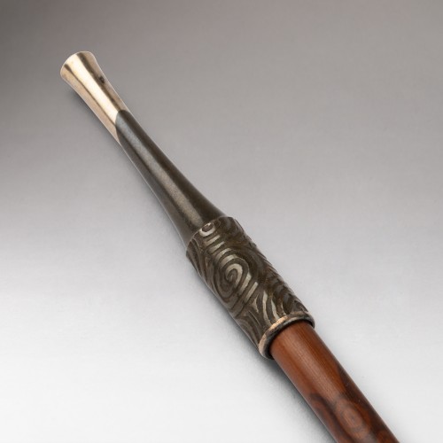 Antiquités - Kiseruzutsu, important étui à pipe en bois et laque d’argent, Japon Edo