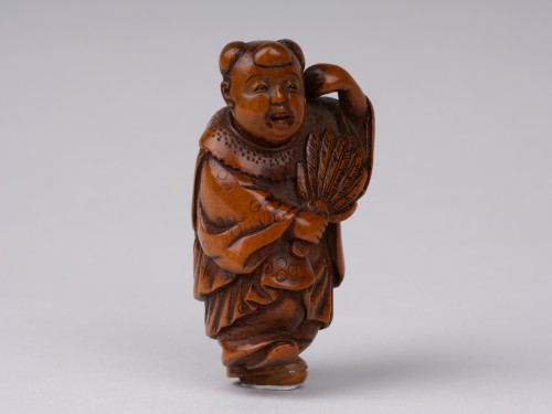 Netsuke By Ikka. Karako carrying a fan, Japan Edo - Asian Works of Art Style 