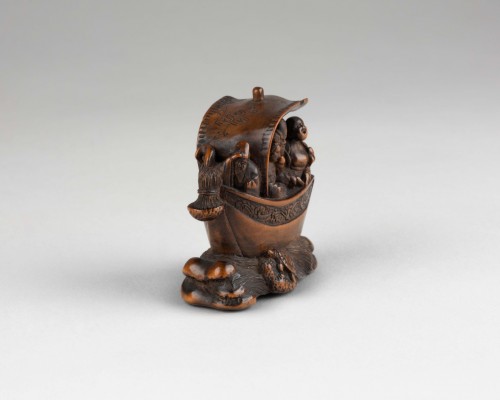 XIXe siècle - Netsuke Shichifukujin Takarabune, bateau des dieux du bonheur. Japon Edo