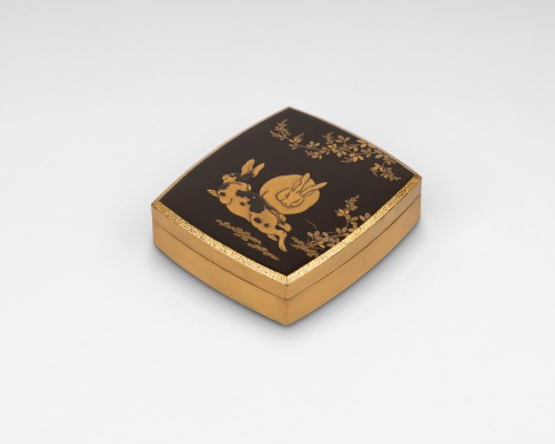  - Kobako Lovely Gold Lacquer Box Decorated With Rabbits Japan Edo