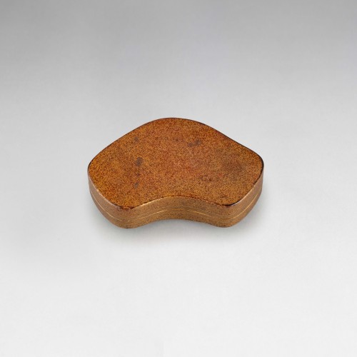  - Kobako en forme d’un tissu noué, Laque urushi Japon Edo