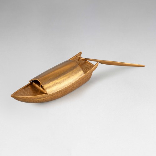 Kobako – Rare modèle en forme de barque en laque d'or, Japon Edo - Arts d