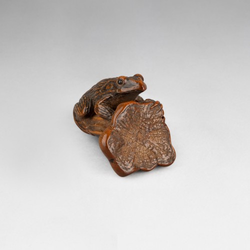 Netsuke - grenouille perchée sur une queue de coloquinte. Japon Edo - Reflets des Arts