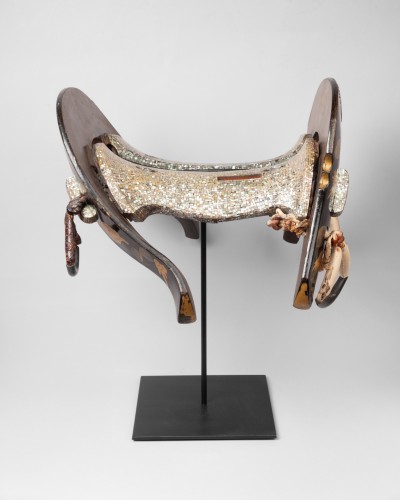 A Japanese lacquer Kura (riding saddle) Edo period - 