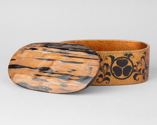 Small oval-shaped bowl lacquer box, Japan Edo- Gonse Collection - Asian Works of Art Style 