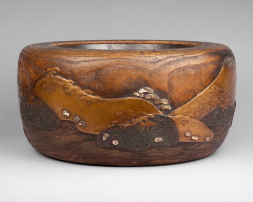 17th century - Hibachi by Ogata KORIN, Japan Edo Period, 17th century HUC Collection