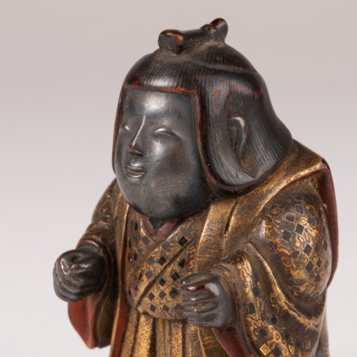  - Netsuke - small figure in gold lacquer, Japan Edo