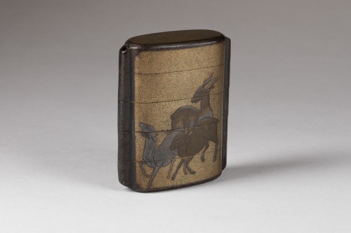 Asian Works of Art  -  Inro, Japanese gold urushi lacquer, deers, Japan Edo 17th century