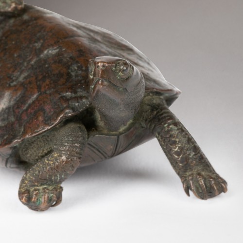 Asian Works of Art  - Model of a good group of a tortoise and young - Japan Edo Meiji