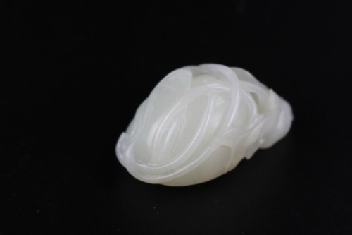 Pendentif Jade Chinois Qianlong 18e Siècle - Menken Works of Art