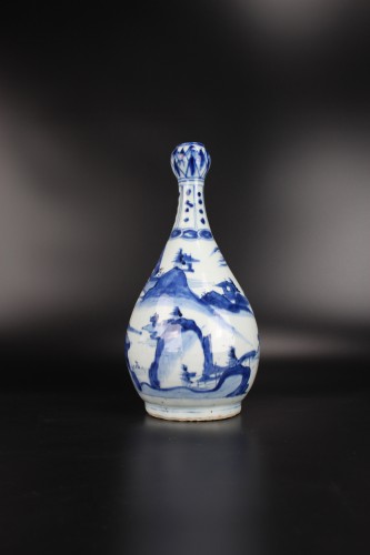 Vase bouteille chinois bleu et blanc, dynastie Ming période Wanli - Céramiques, Porcelaines Style 