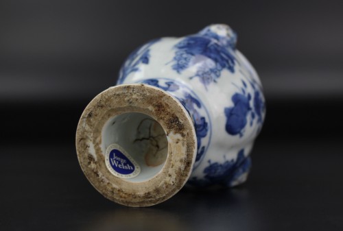 Antiquités - A blue and white jar for the Portuguese Jesuit market, Ming dynasty