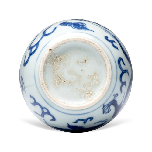 Vase chinois bleu et blanc à décor de « dragon », période Shunzhi (1644-1661) - 