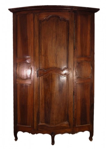 Curved walnut corner cupboard or cupboard, Regency period