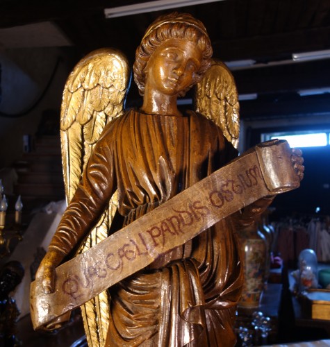 Large pair of solid and gilded wood angels, 18th century - 