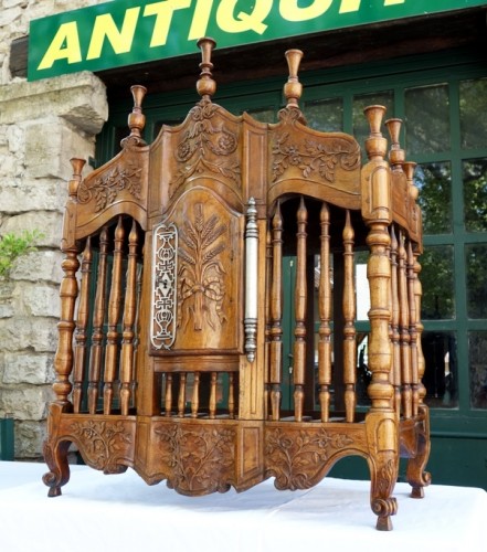  - Panetière aux attributs naturels, Provence fin 18e siècle