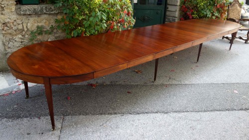 18th century - Large mahogany banquet table of Directoire period