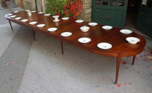 Antiquités - Large mahogany banquet table of Directoire period