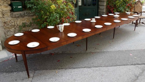Antiquités - Large mahogany banquet table of Directoire period