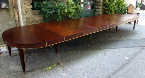 18th century - 6-meter mahogany conference table with apron