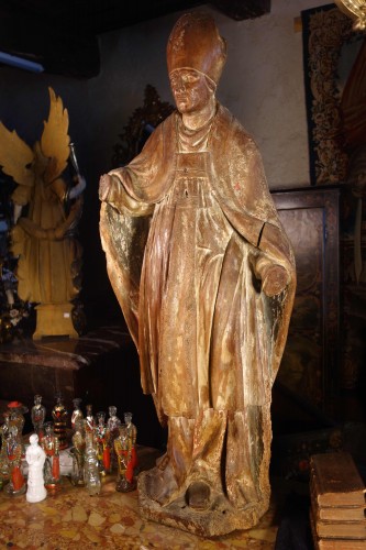 Antiquités - Grande statue d’évêque anciennement polychrome, début XVIIIe siècle