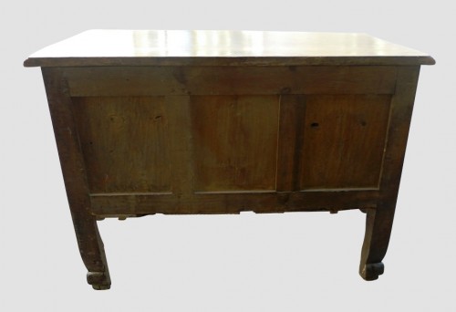 Mobilier Commode - Commode Nîmoise de mariage en noyer massif, Provence XVIIIe