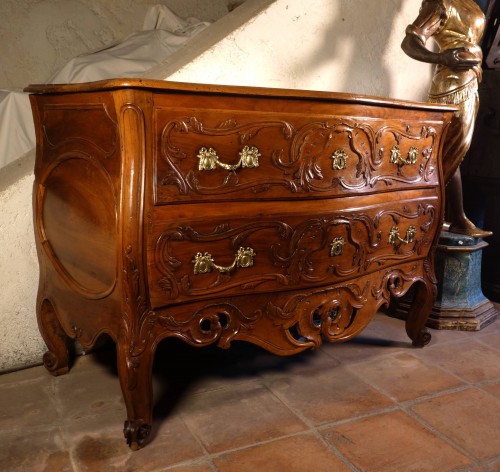 Commode Nîmoise en noyer massif, Provence XVIIIe - Méounes Antiquités