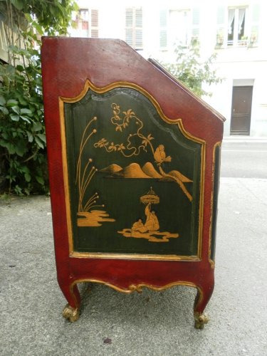 XVIIIe siècle - Commode scribanne XVIIIe Vernis Martin