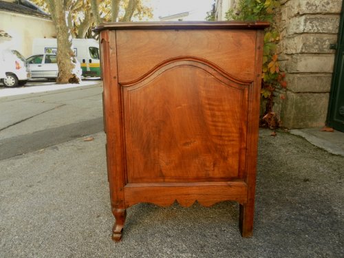 Antiquités - 18th Century French commode or chest of drawers